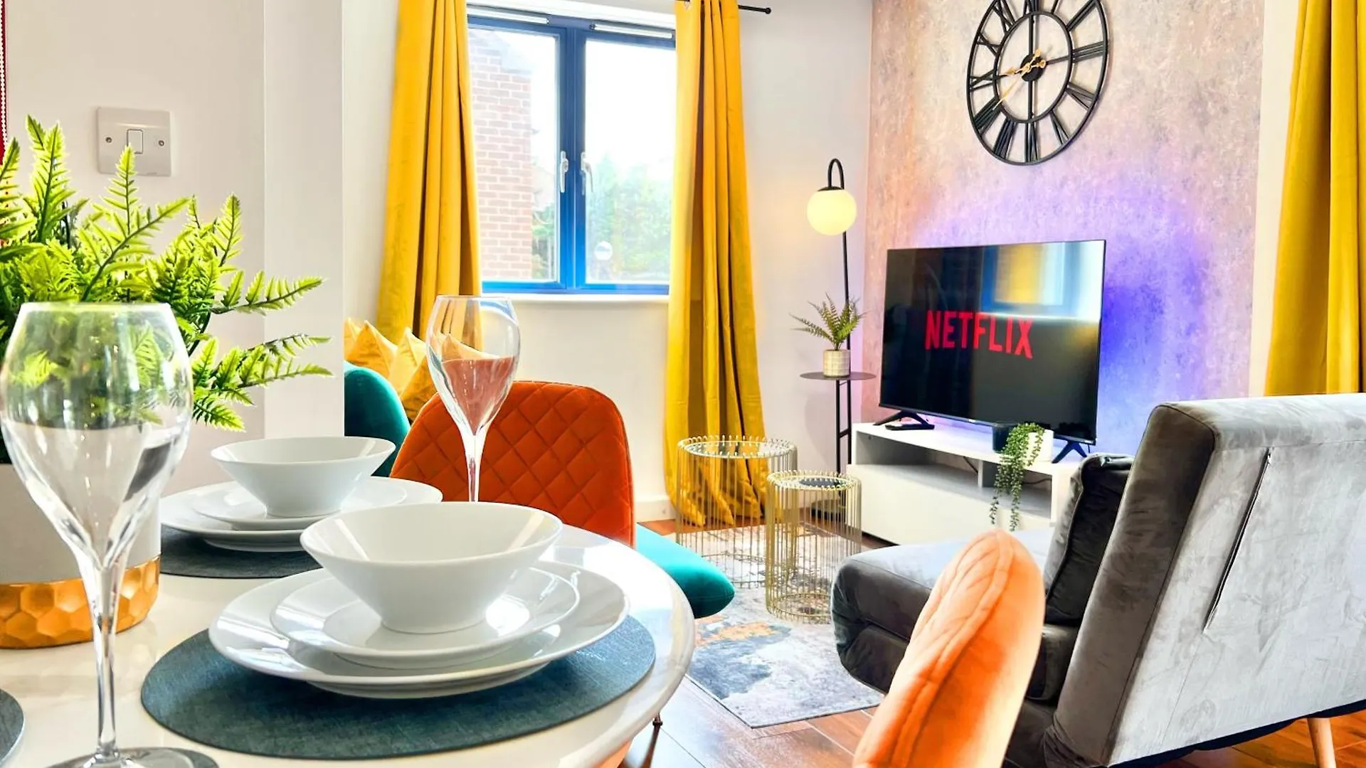 Weekly Or Monthly Stay - Relocation & Business - 4 Guests - By Hofin Stays Short Lets & Serviced Accommodation London United Kingdom