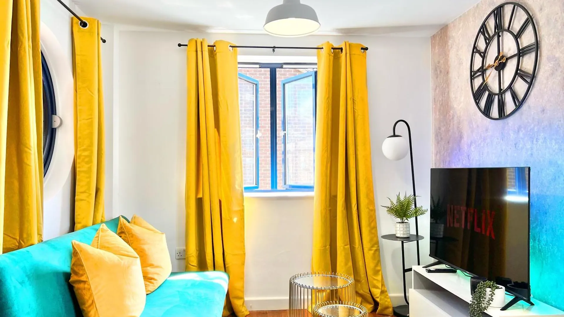 Apartment Weekly Or Monthly Stay - Relocation & Business - 4 Guests - By Hofin Stays Short Lets & Serviced Accommodation London