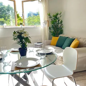 Tower Bridge City Haven King En-suite With Parking Apartment